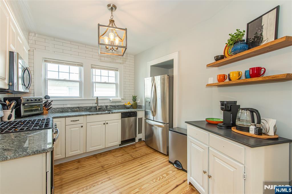 485 Valley Road Montclair, NJ 07043 - Photo 32 of 38