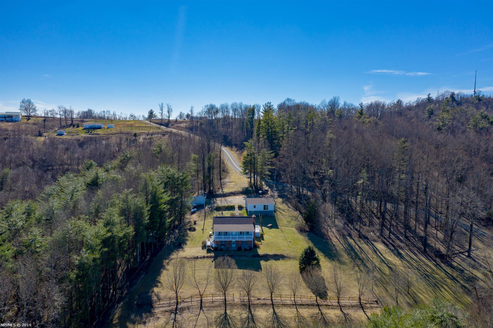 887 Colonial Road Fancy Gap, VA 24328 - Photo 4 of 105 Gallery Image 4