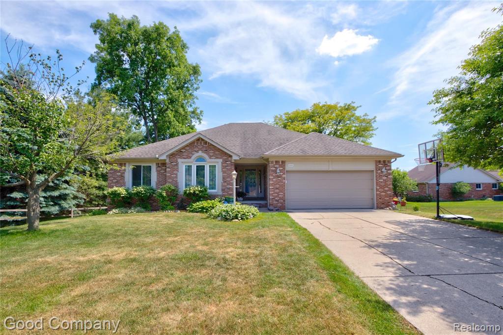 864 Preswick Court Rochester Hills, MI 48307 - Photo 38 of 47