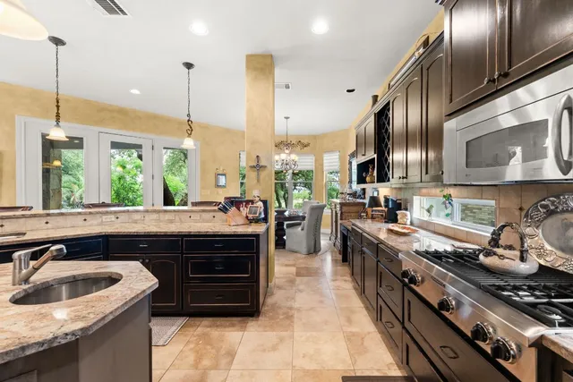 $999,000 | 2014 Lakeway Boulevard, Lakeway, TX 78734
