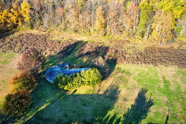 a house view with a outdoor space