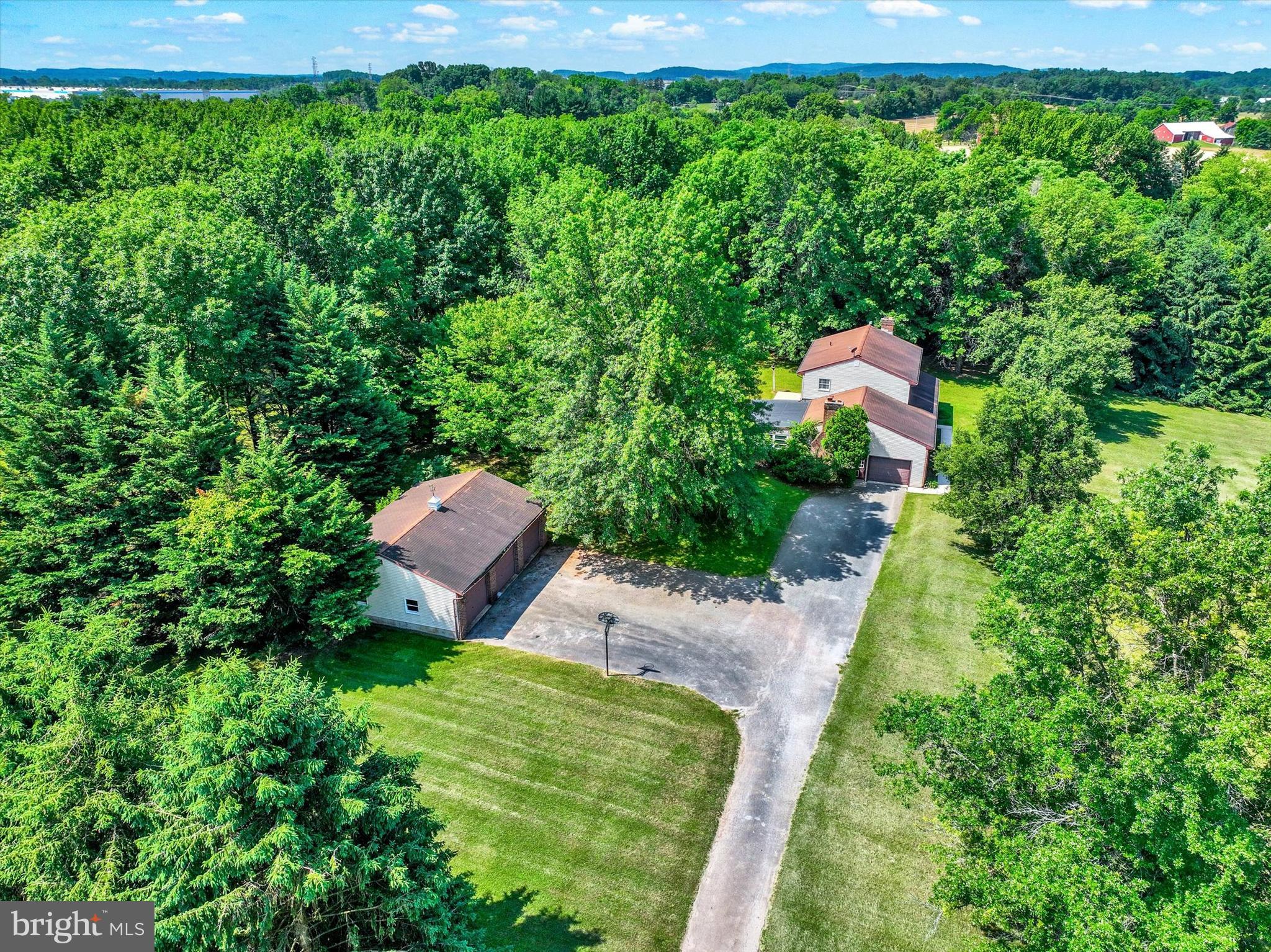 3230 Ruppert Road York, PA 17408 - Photo 3 of 46 Gallery Image 3