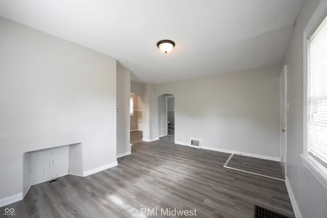 $1,249 | 1415 West Pruitt Street, Indianapolis, IN 46208