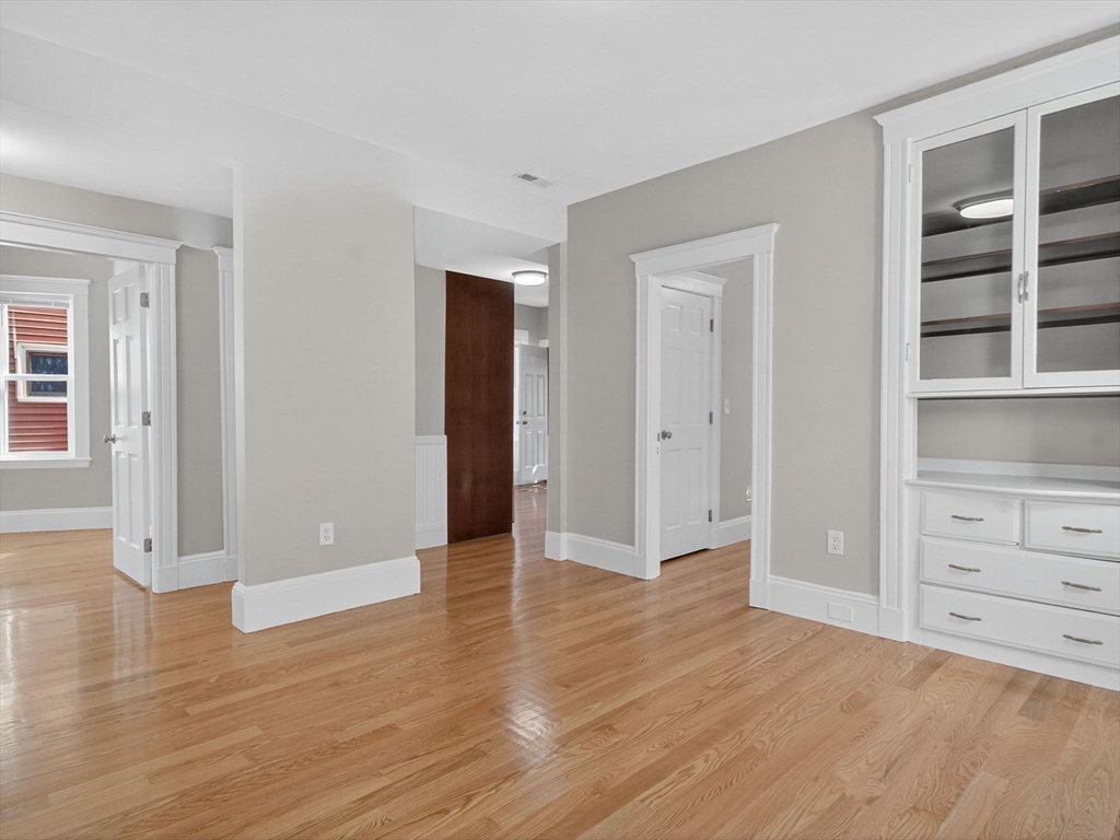 17 Chelmsford Street, Unit 2 Boston, MA 02122 - Photo 2 of 15