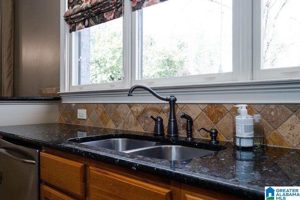 2444 Shades Crest Road Birmingham, AL 35216 - Photo 20 of 46