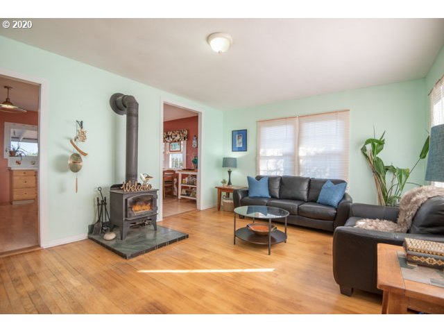 9500 Southeast Revenue Road Boring, OR 97009 - Photo 4 of 31 Gallery Image 4