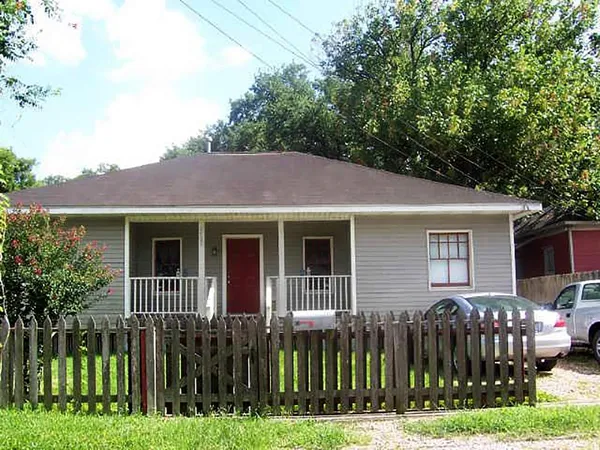 $1,775 | 1701 Sylvester Road, Houston, TX 77009