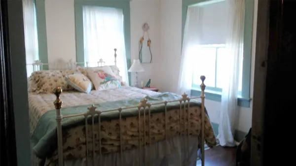 $1,775 | 1701 Sylvester Road, Houston, TX 77009