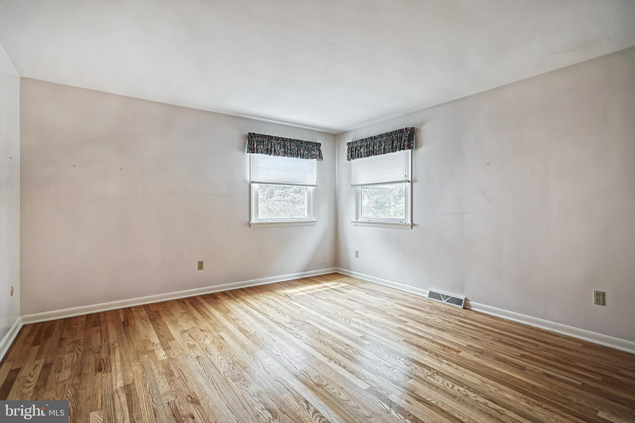 1825 Lilac Road York, PA 17408 - Photo 15 of 35 Gallery Image 15