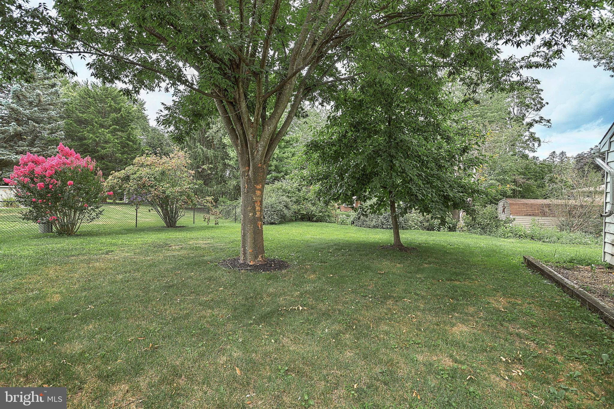 1825 Lilac Road York, PA 17408 - Photo 34 of 35 Gallery Image 34