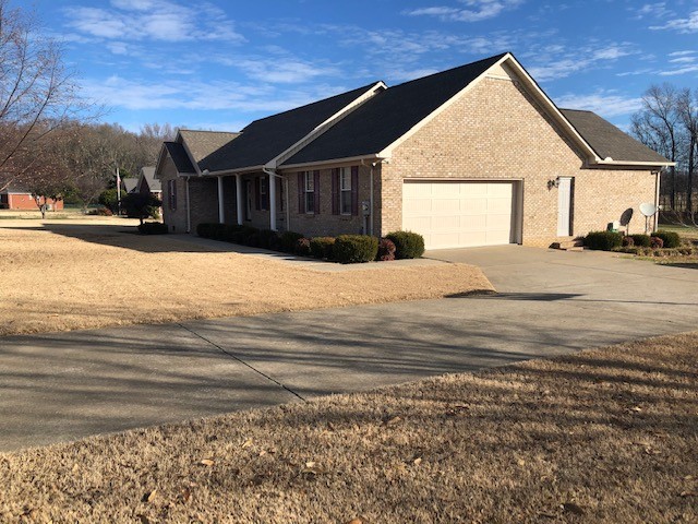 27 Lacy Road Fayetteville, TN 37334 - Photo 3 of 19 Gallery Image 3