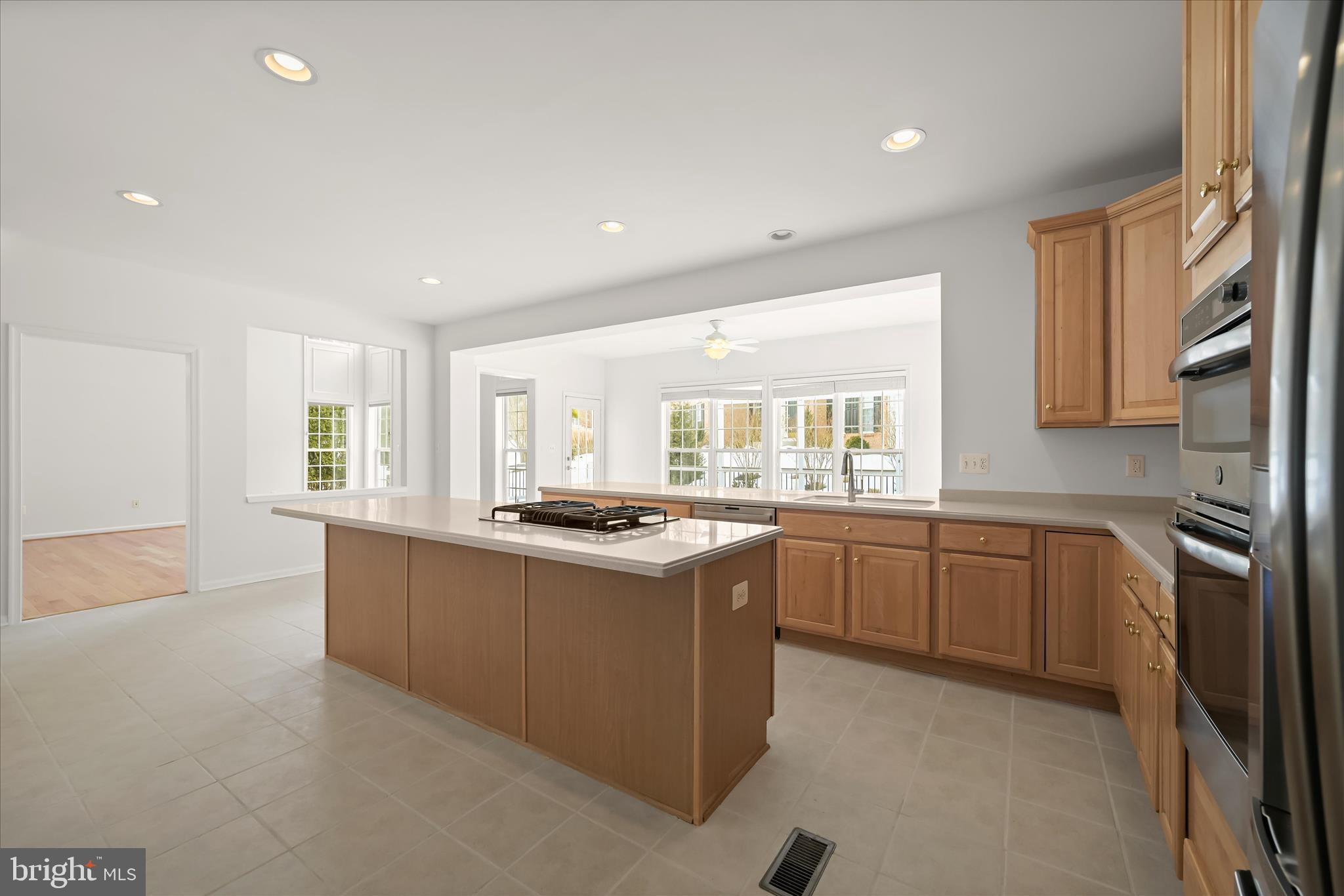 8433 Roberts Road Ellicott City, MD 21043 - Photo 30 of 84 Gourmet kitchen & breakfast room