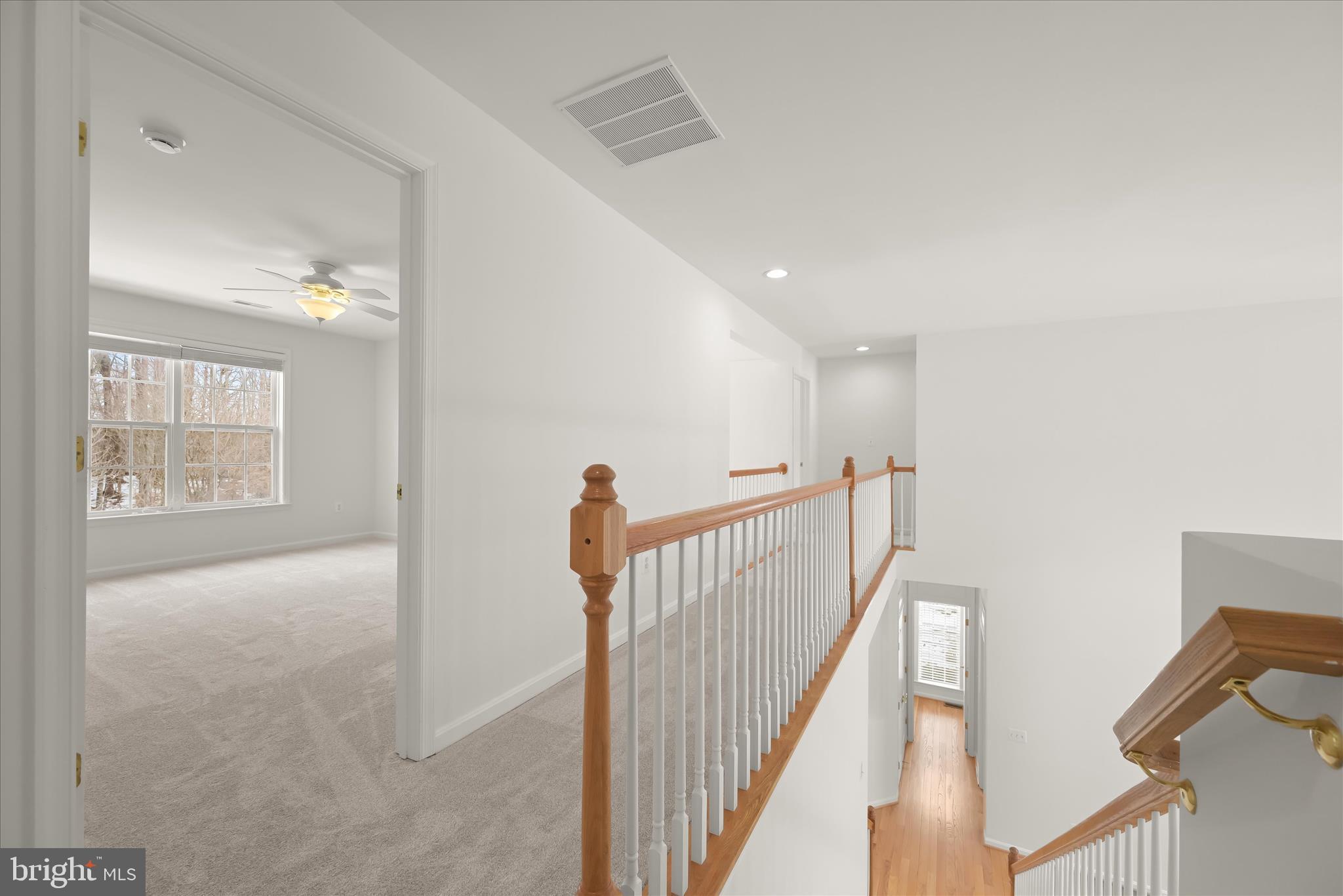 8433 Roberts Road Ellicott City, MD 21043 - Photo 41 of 84 Upper level