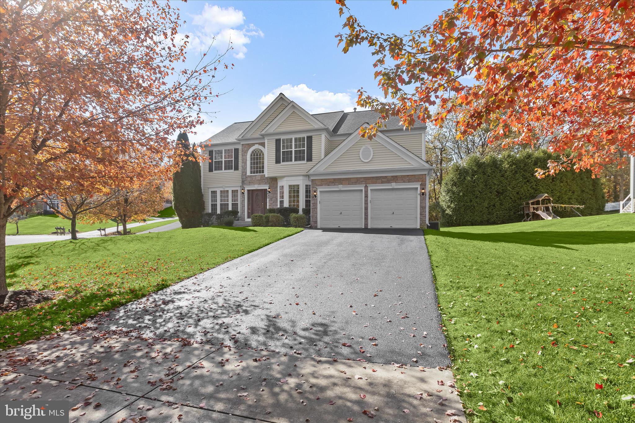 8433 Roberts Road Ellicott City, MD 21043 - Photo 79 of 84 Expansive driveway & 2-car garage