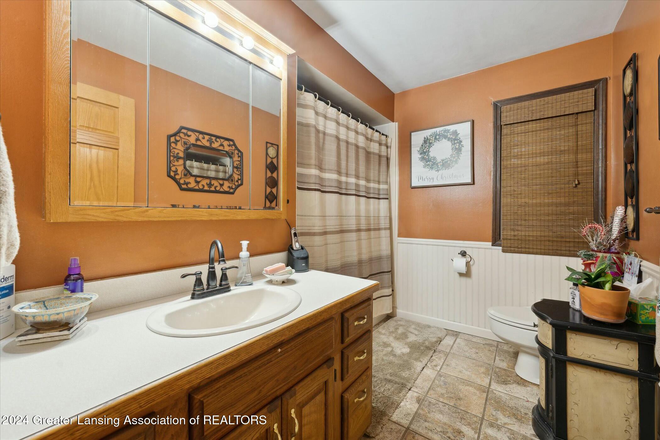15407 Upton Road East Lansing, MI 48823 - Photo 20 of 58 tempImageiXCzF7
