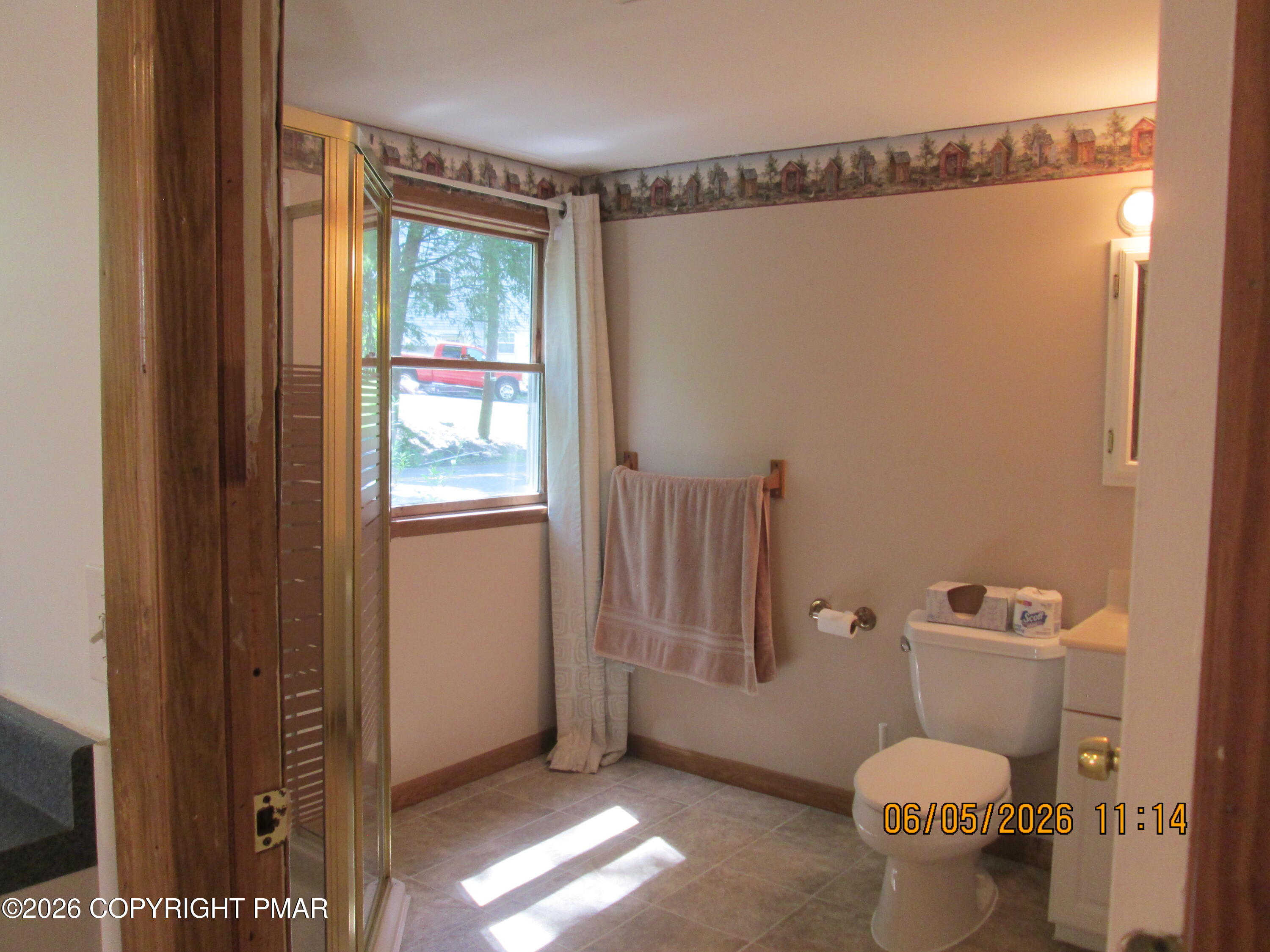2257 Pine Lane Bushkill, PA 18324 - Photo 10 of 16 IMG_0296