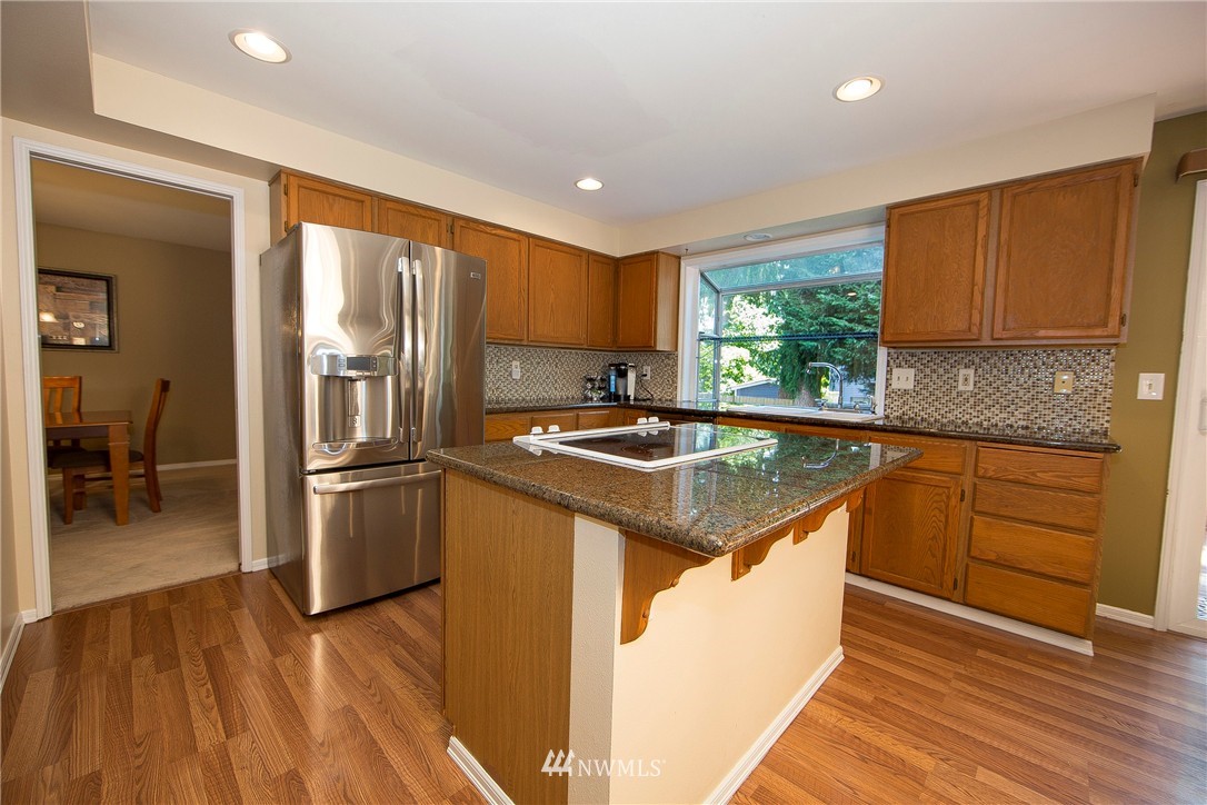 19829 133rd Place Southeast Renton, WA 98058 - Photo 7 of 25 Gallery Image 7