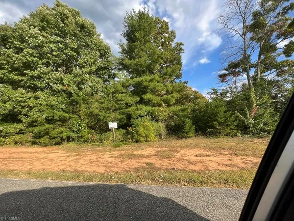 $16,500 | 0 Westbridge Place, Unit LOT 104, Mount Airy, NC 27030