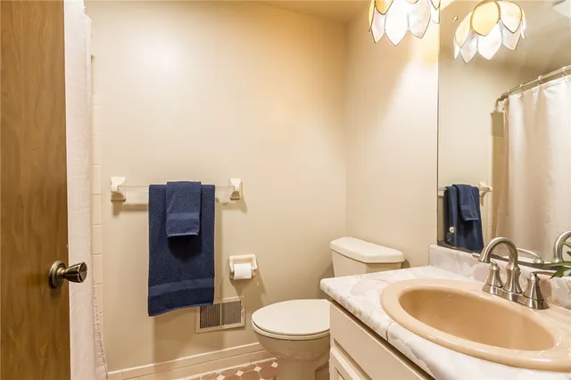 $299,900 | 42 Latchmere Drive, Victor, NY 14564