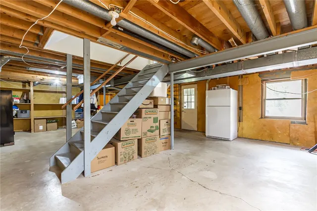 $299,900 | 42 Latchmere Drive, Victor, NY 14564