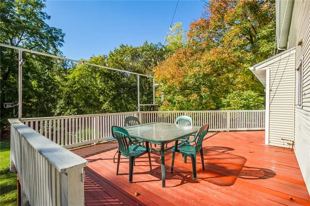 $299,900 | 42 Latchmere Drive, Victor, NY 14564