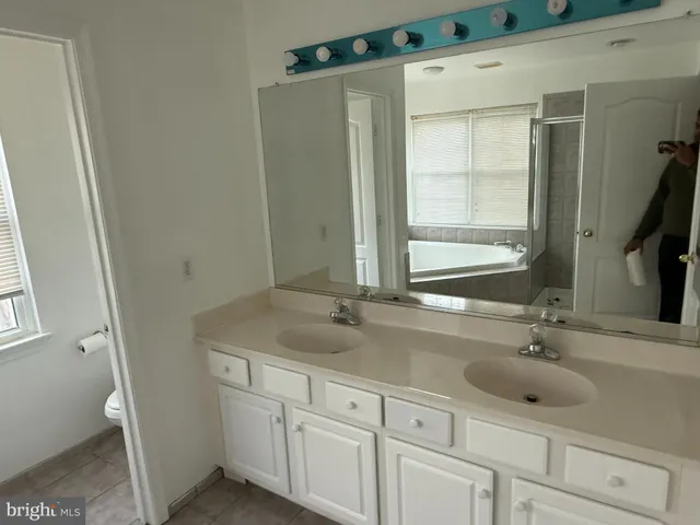 $3,099 | 12976 Park Crescent Circle, Herndon, VA 20171