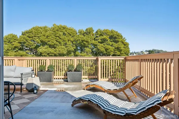 $2,595,000 | 2518 25th Avenue, San Francisco, CA 94116