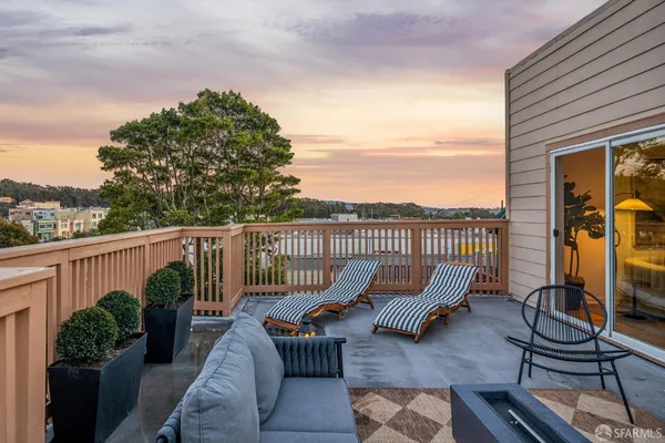 $2,595,000 | 2518 25th Avenue, San Francisco, CA 94116