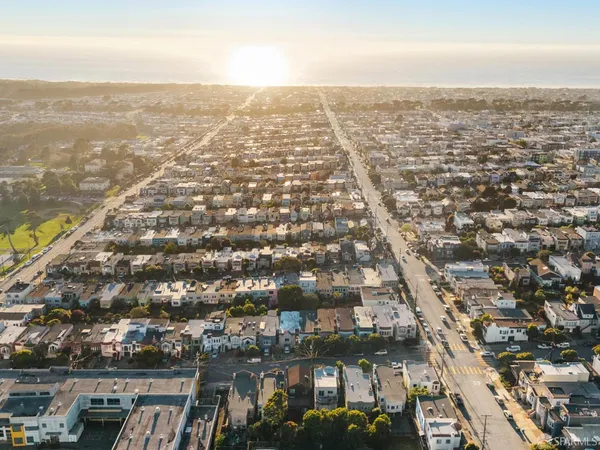$2,595,000 | 2518 25th Avenue, San Francisco, CA 94116