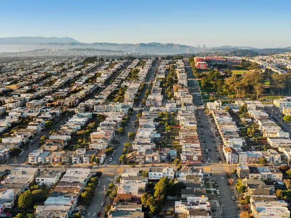 $2,595,000 | 2518 25th Avenue, San Francisco, CA 94116