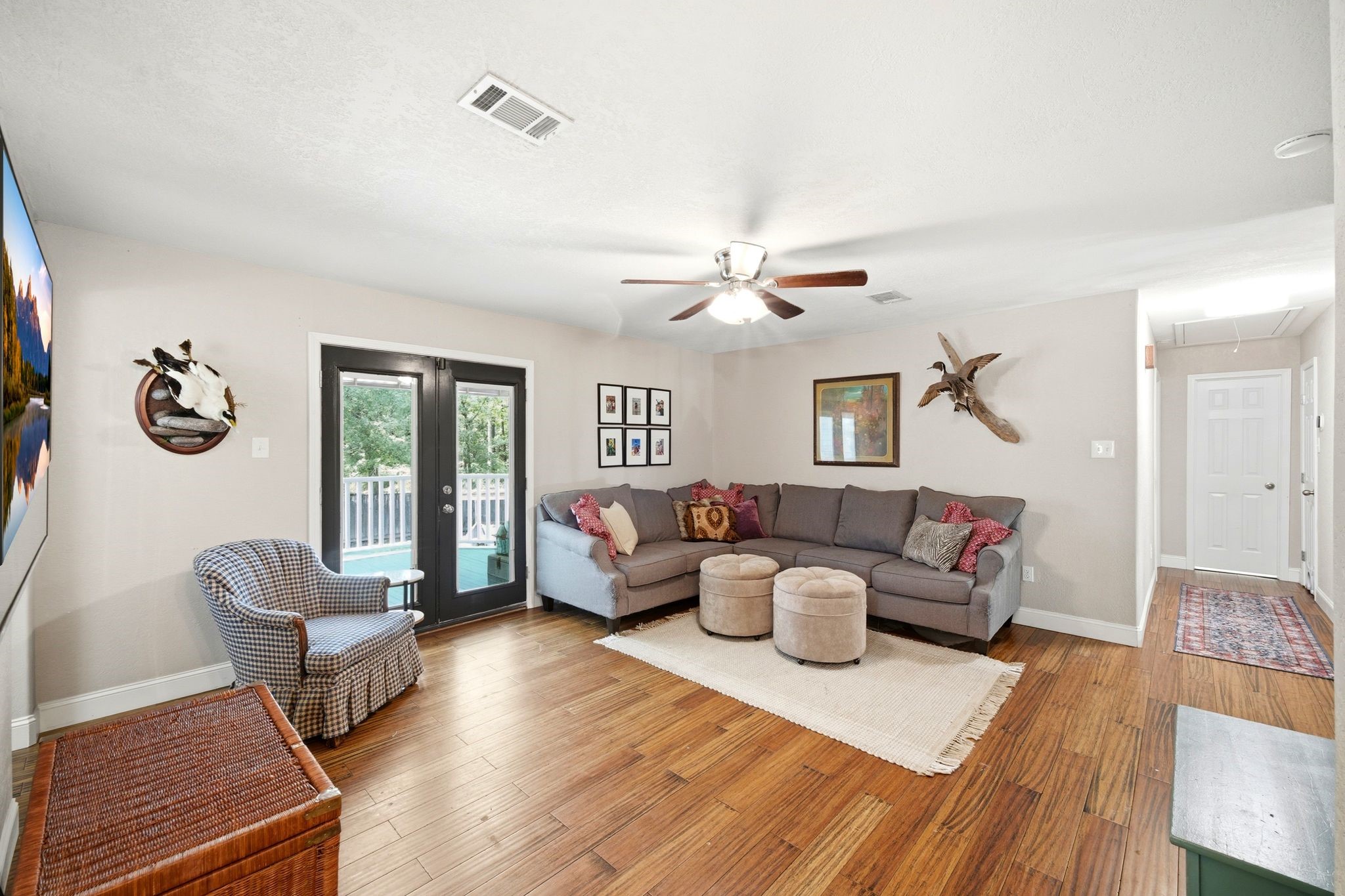 11375 Best Road Beaumont, TX 77713 - Photo 25 of 49 Game room.