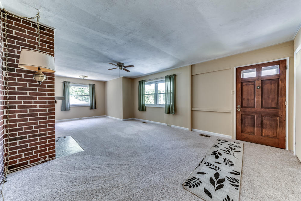 121 Georgia Avenue Oak Ridge, TN 37830 - Photo 5 of 21 06