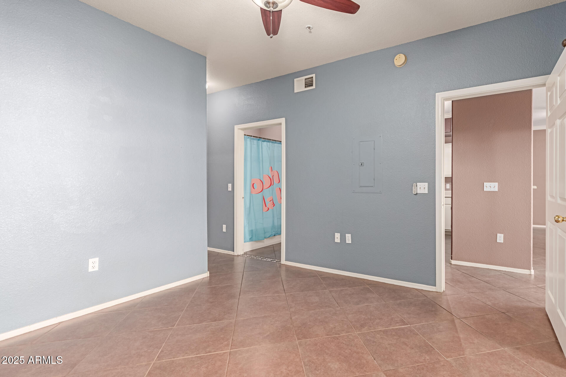 3236 East Chandler Boulevard, Unit 1082 Phoenix, AZ 85048 - Photo 18 of 28 a view of an empty room