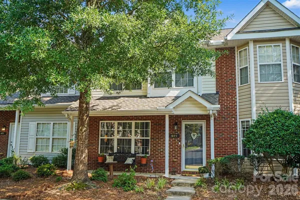 $300,000 | 605 Gelderland Drive, Matthews, NC 28104