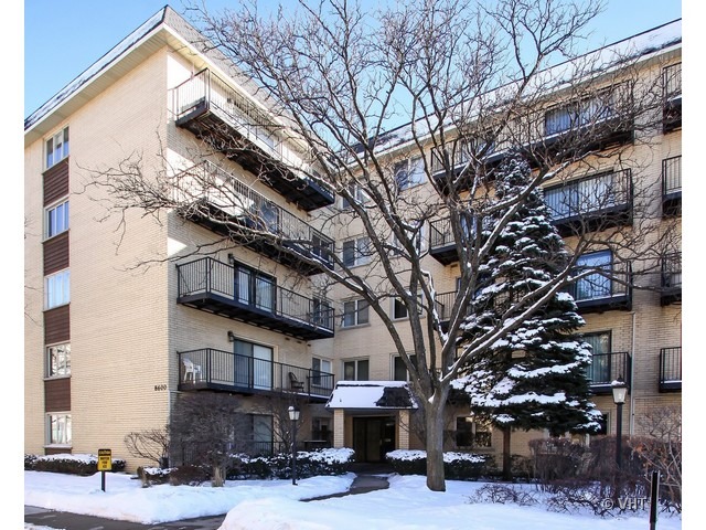 8600 Waukegan Road, Unit 301 Morton Grove, IL 60053 - Photo 1 of 10