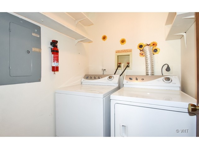 8600 Waukegan Road, Unit 301 Morton Grove, IL 60053 - Photo 10 of 10