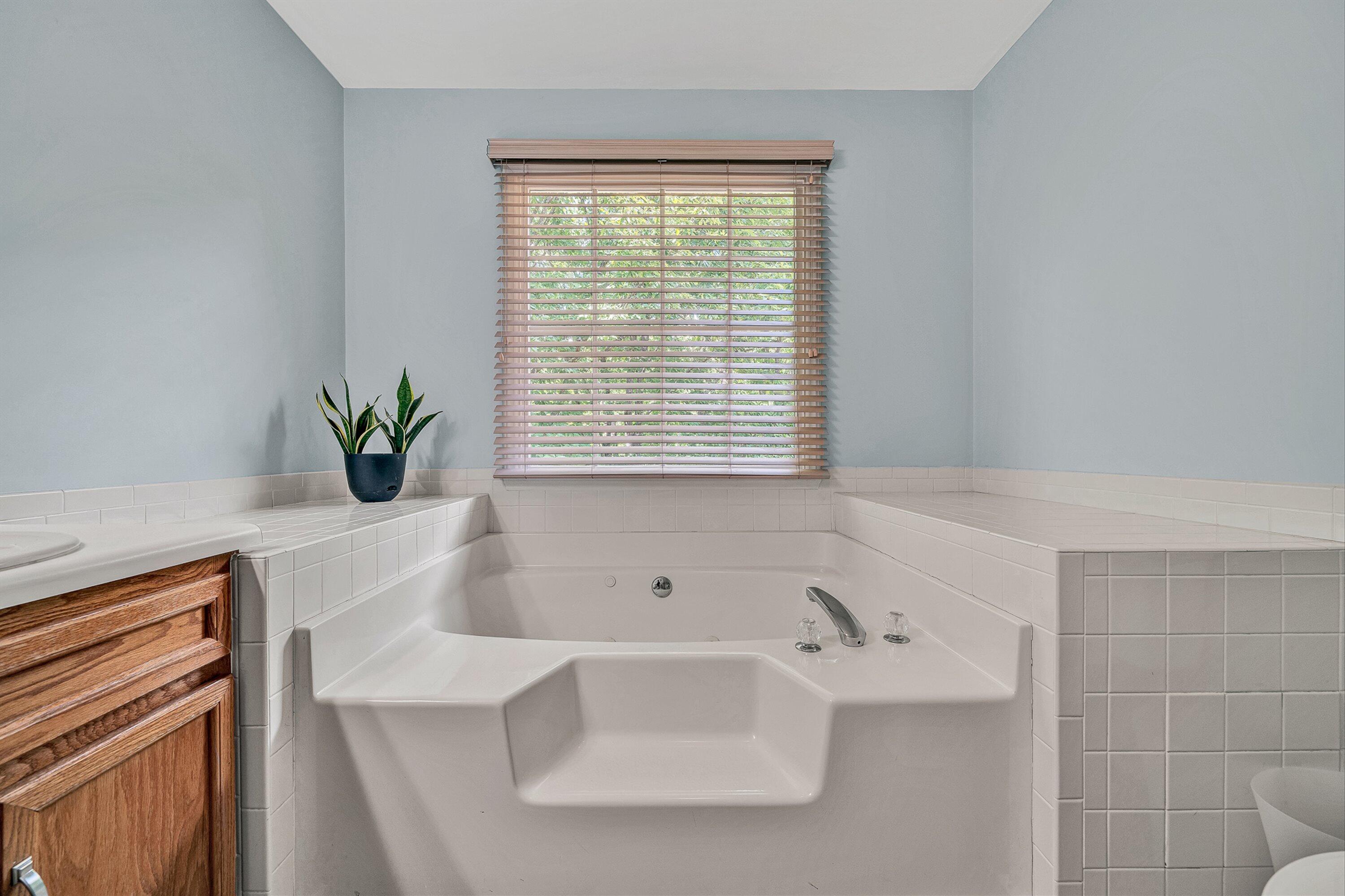 1067 Archway Road Blue Ridge, VA 24064 - Photo 20 of 44 22-VM-00380