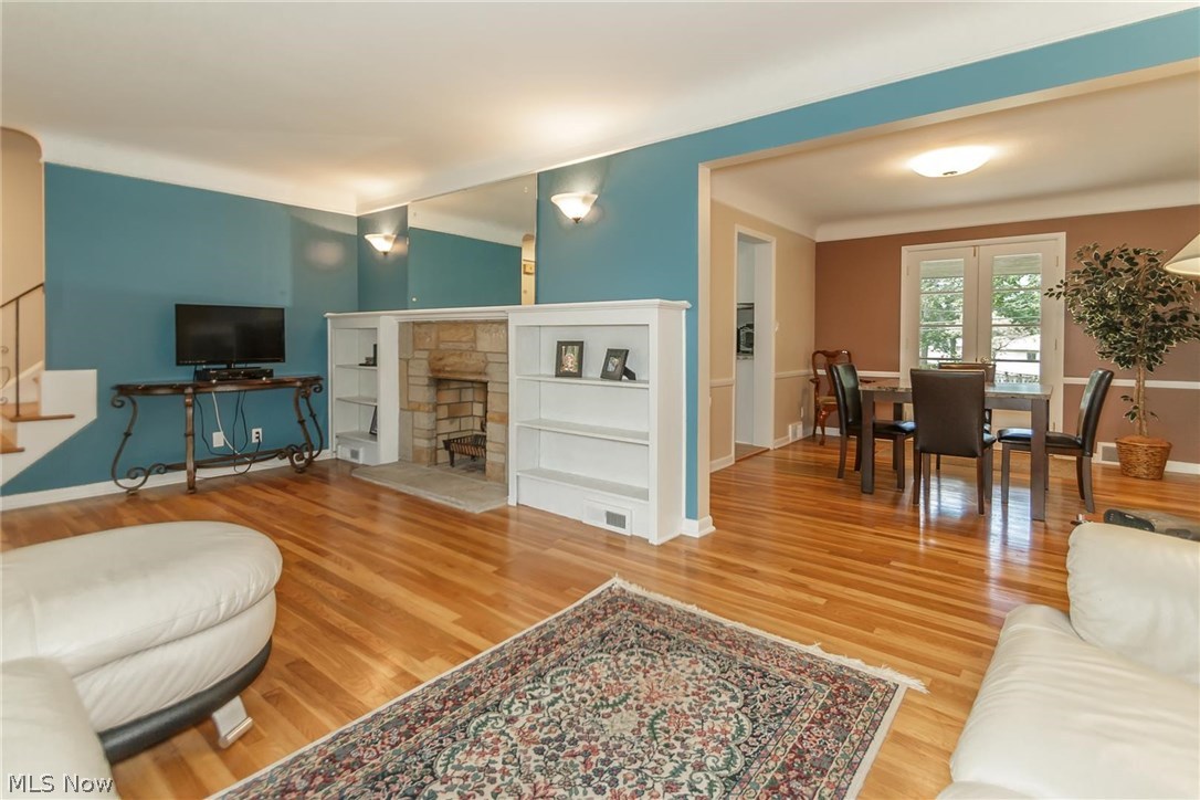 1216 Ford Road Lyndhurst, OH 44124 - Photo 4 of 34