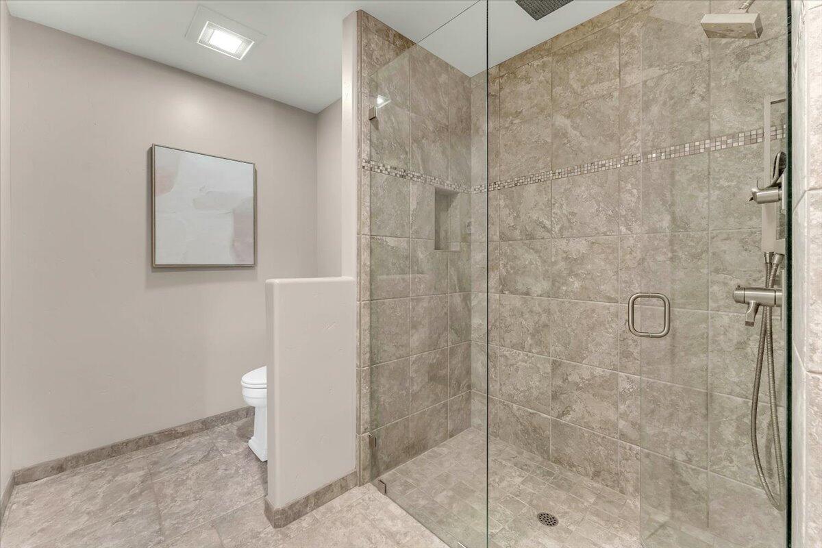 6913 Riverside Drive Redding, CA 96001 - Photo 40 of 88 035-6913 Riverside Dr - I-24