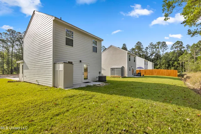 $1,395 | 13281 Kelly Street, Gulfport, MS 39503