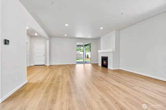 $652,130 | 16712 8th Ave Court East, Unit 9, Spanaway, WA 98387