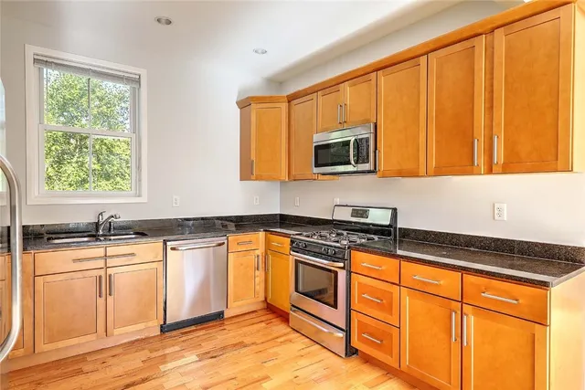 $2,900 | 400 Hope Street, Unit 1, Providence, RI 02906