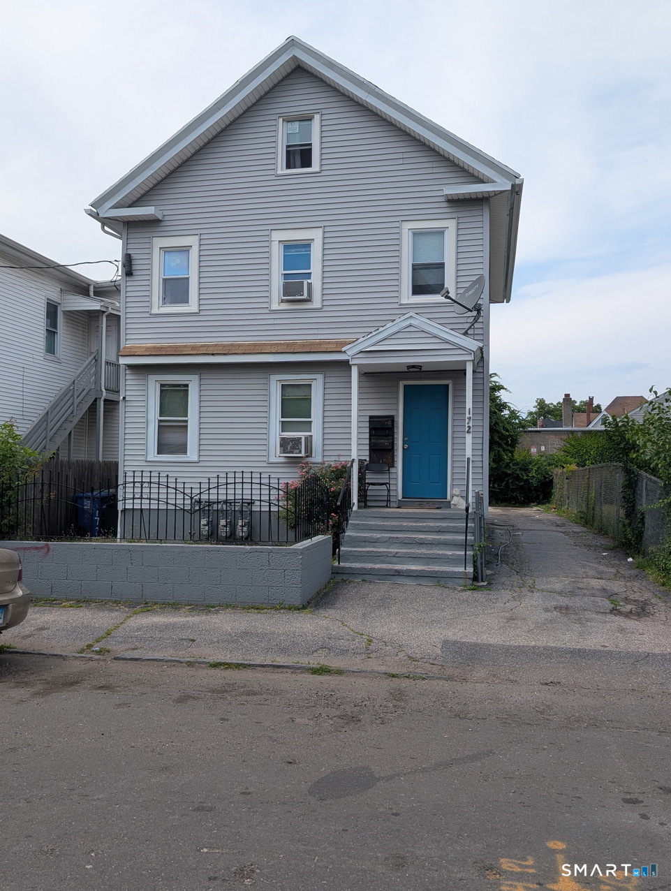 172 Hanover Street Bridgeport, CT 06604 - Photo 1 of 21