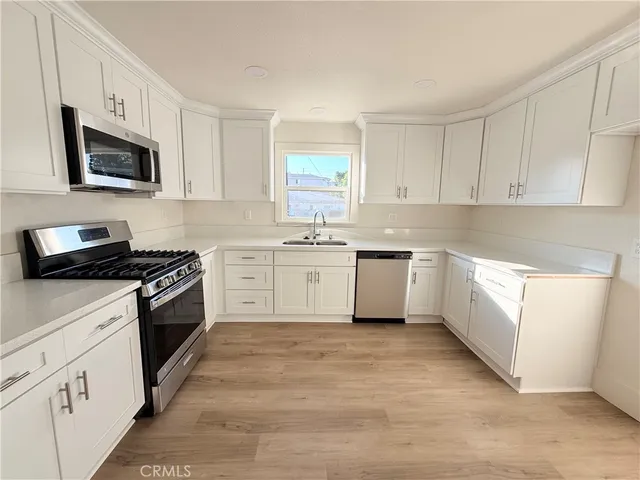 $519,900 | 392 West L Street, Colton, CA 92324