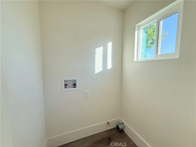 $519,900 | 392 West L Street, Colton, CA 92324