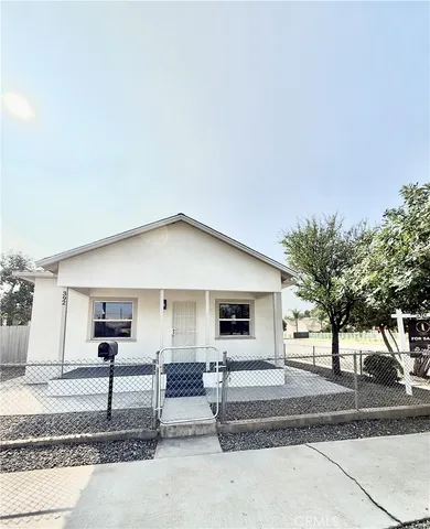 $519,900 | 392 West L Street, Colton, CA 92324