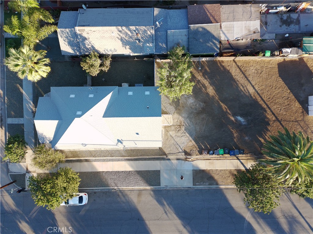 392 West L Street Colton, CA 92324 - Photo 9 of 41 a view of an outdoor space