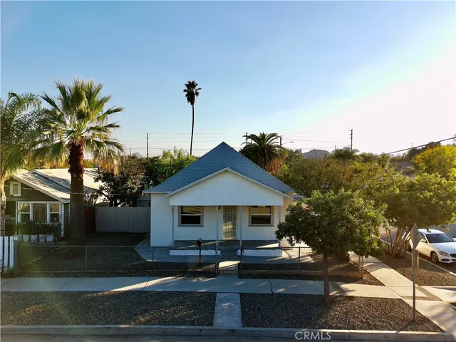 $519,900 | 392 West L Street, Colton, CA 92324