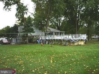 688 Tanyard Road Deptford, NJ 08096 - Photo 3 of 4