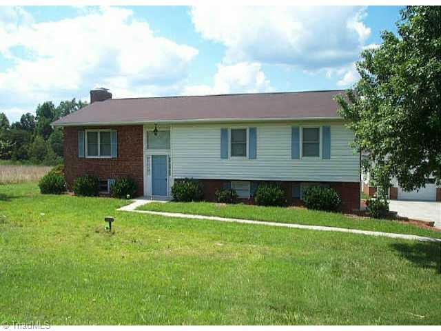 8360 Lasater Road Clemmons, NC 27012 - Photo 1 of 1 Exterior Front.